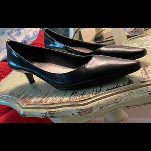 EUC Leather short heels